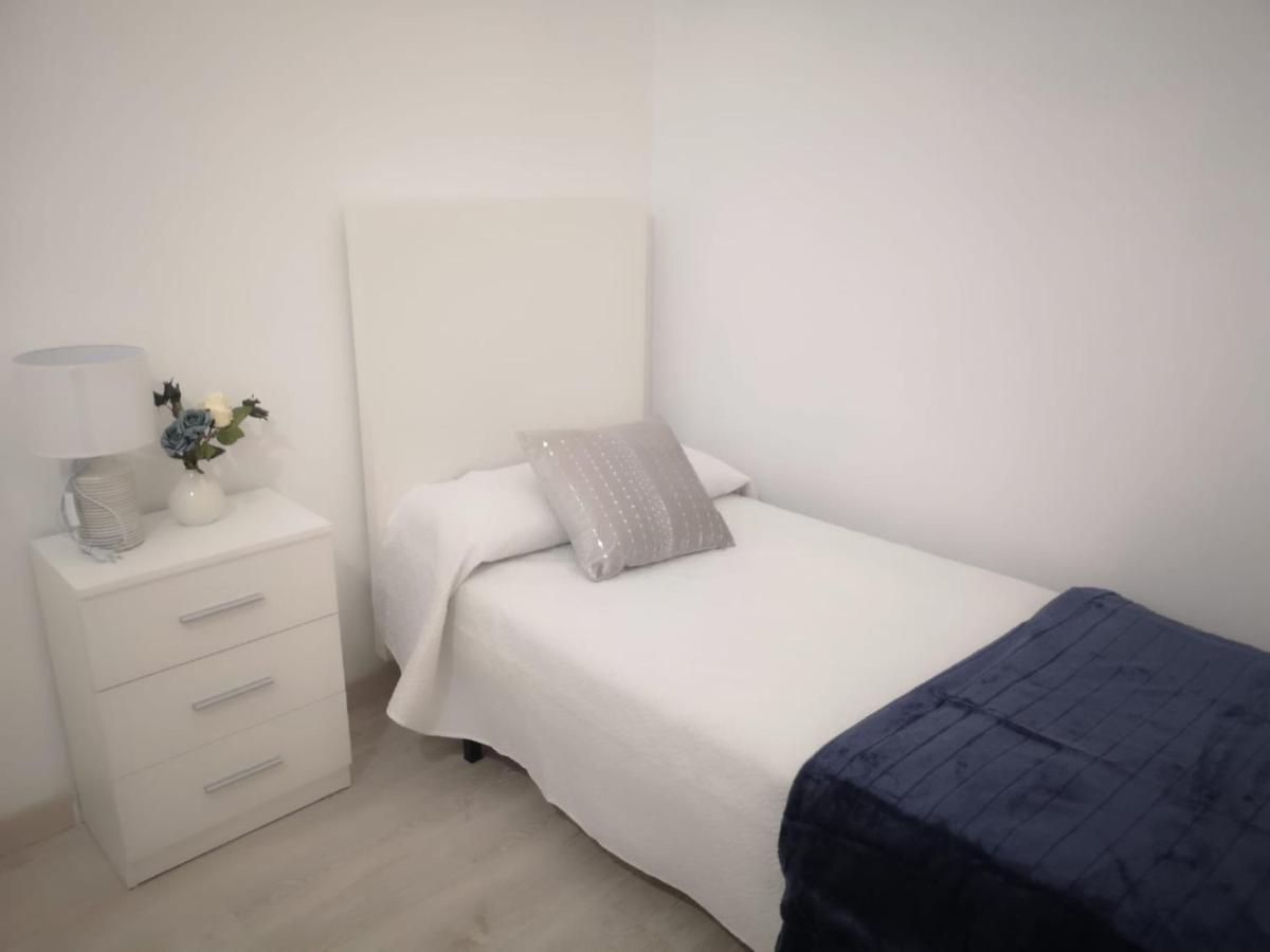 Vivir Guadalquivir Touristic Apartment *