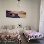 Vivir Guadalquivir Touristic Apartment
